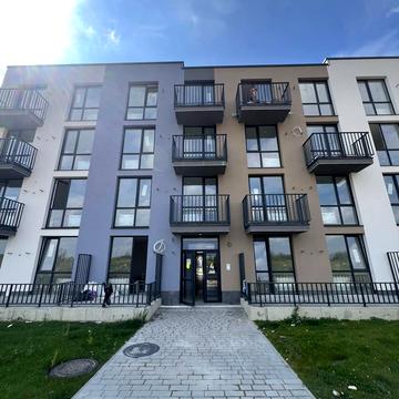 Авіаційна вул., 17