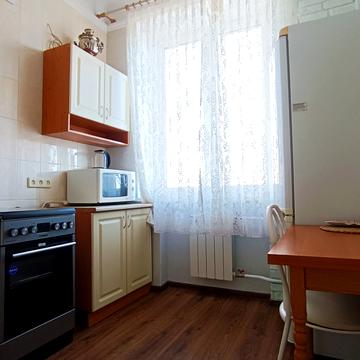 Героїв Харкова просп. (Московський), 3