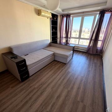 Шолом-Алейхема вул., 8