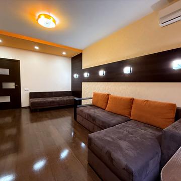 Авіаконструктора Ігоря Сікорського вул. (Танкова), 1