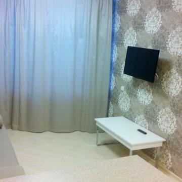 Анни Ахматової вул., 34