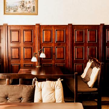 Степана Тільги вул. (Революційна), 3