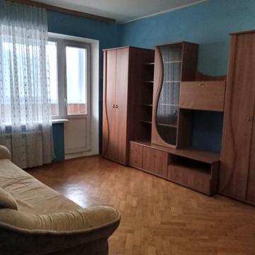 Оболонський просп., 40