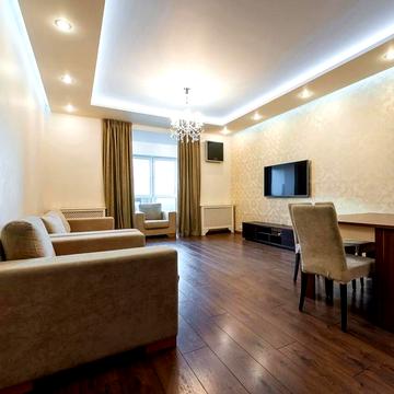 Почайнинська вул., 70