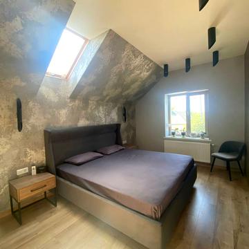 Янтарна вул.