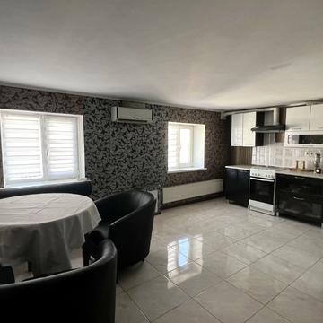 Євгена Чикаленка вул., 59е