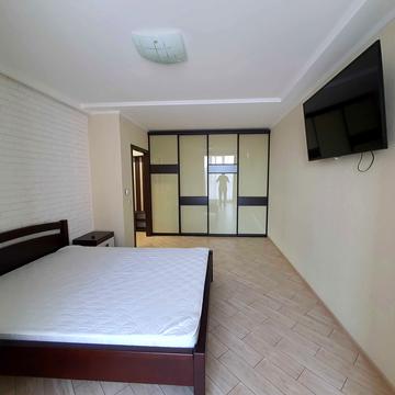 Високовольтна вул., 14-Д