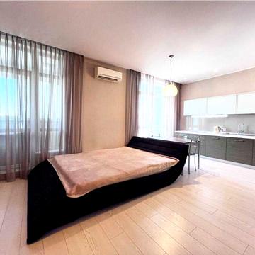 Андрія Верхогляда вул. (Михайла Драгомирова), 3