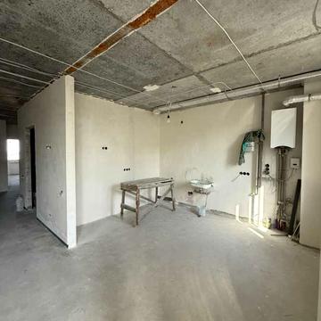 Полтавська вул., 1