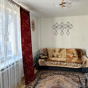 Оболонська вул., 41