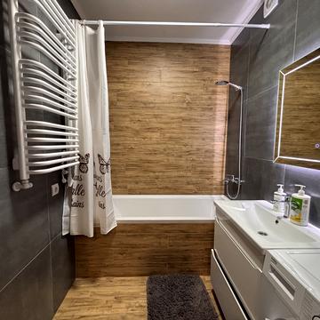 Галицька вул., (Будинок)