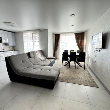 Героїв Чорнобиля вул., 3