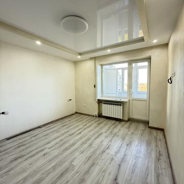 Хотинська вул., 49