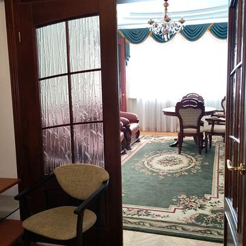 Володимира Івасюка просп. (Героїв Сталінграду), 8