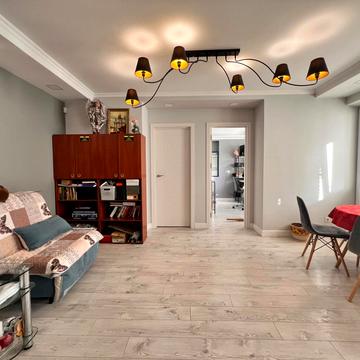 Білоруська вул., 13