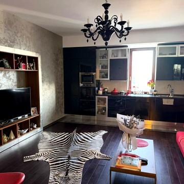 Кропивницького вул., 10