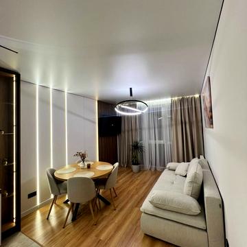 Володимира Навроцького вул., 39