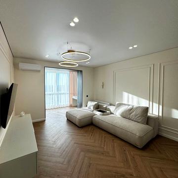 Студентська вул., 34