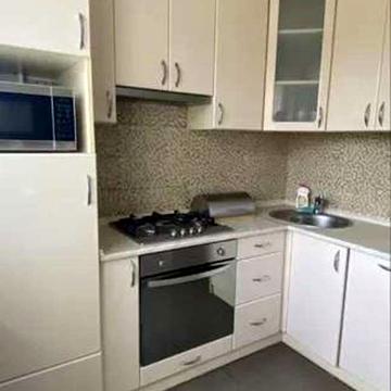 Захарівська вул., 2