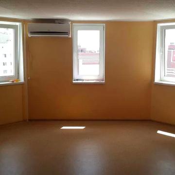 Єлизавети Чавдар вул., 13