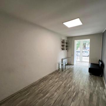 Київська вул., 65