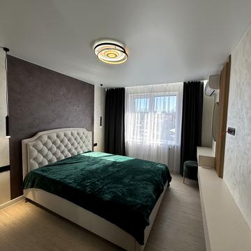 Білогірська вул., (Будинок)