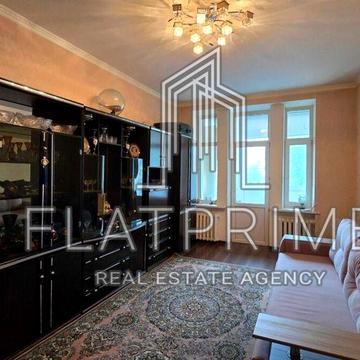 Велика Васильківська вул. (Червоноармійська), 42