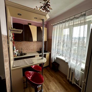 Вячеслава Чорновола просп. (), 45