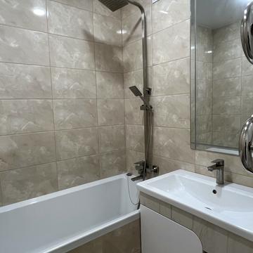 Юрія Іллєнка вул. (Горького), 130