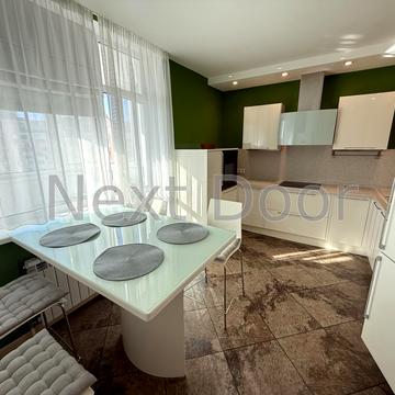 Василя Касіяна вул., 2/1