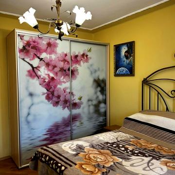 Білогорща вул., 64