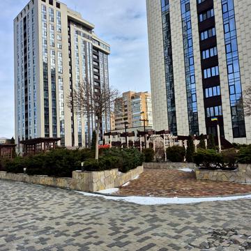 Сімферопольська вул., 2-Л