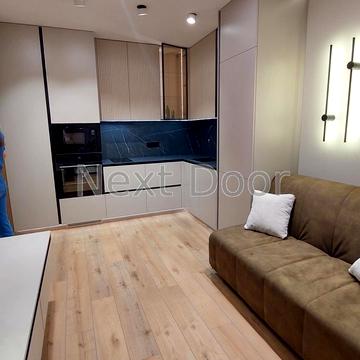 Ґарета Джонса вул. (Сімї Хохлових), 12