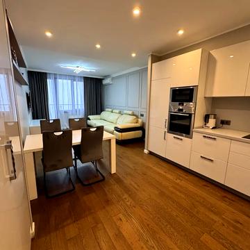 Голосіївський просп. (40-річчя Жовтня), 60