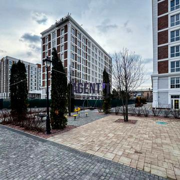 Коцюбинського вул., 2