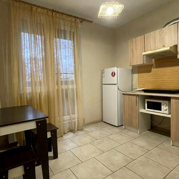 Михайла Грушевського вул., 30в