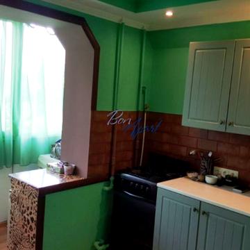 Йорданська вул. (Лайоша Гавро), 18