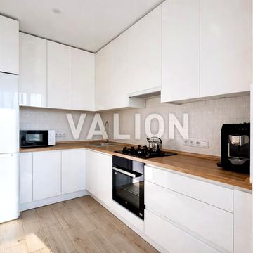 Героїв Небесної Сотні просп., 32/2