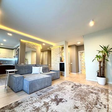 Олени Степанівни вул. (Ленінградська), 8