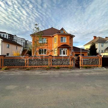 Фермерська вул., 57