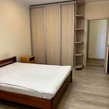 Княгині Ольги вул., 75