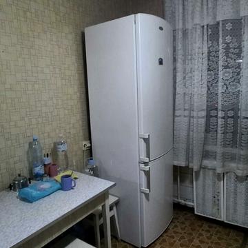 Вацлава Гавела бульв. (Івана Лепсе), 32