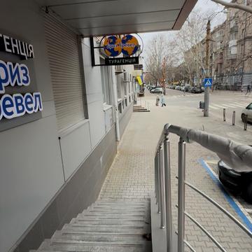 Володимира Мономаха вул. (Московська), 10