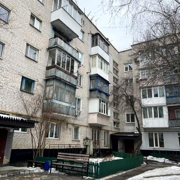 Меблева вул., 10