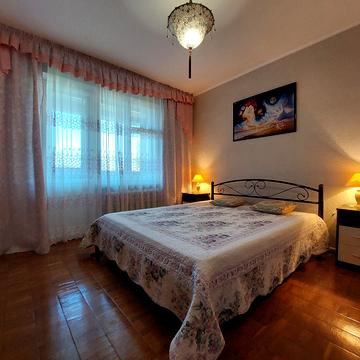 Миколи Бажана просп., 9-Д