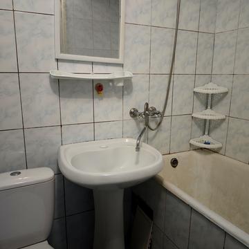 Центральна вул., 33а