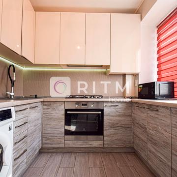 Миру вул., 11