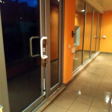 Василя Симоненка вул., 3в