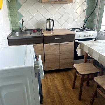 Борщагівська вул., 16