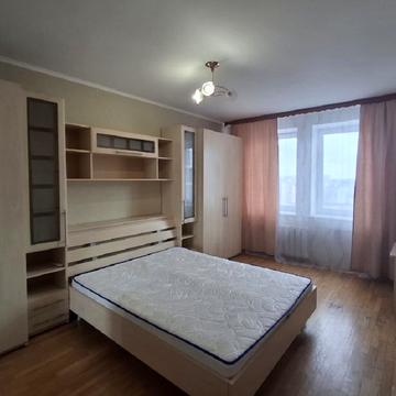 Миколи Бажана просп., 16